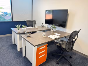 4 Person Private Office