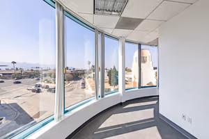 1 Person Private Office