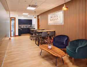 10 Person Meeting Room
