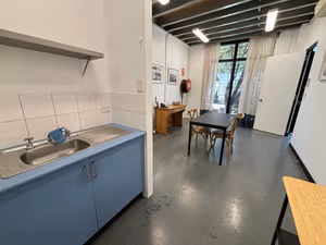 4 Person Private Office