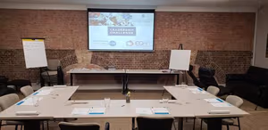 1 Person Shared Office