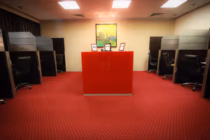 1 Person Coworking Desk