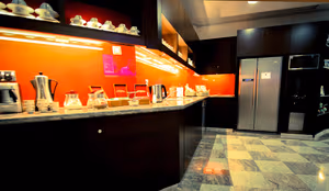 9 Person Private Office