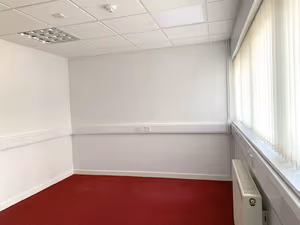 5 Person Private Office