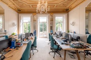8 Person Private Office