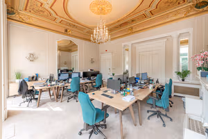 9 Person Private Office