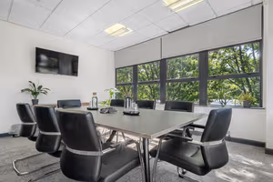 5 Person Private Office