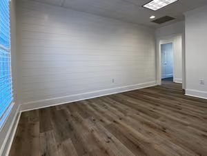 30 Person Private Office