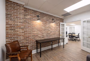 1 Person Private Office