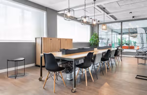 40 Person Private Office