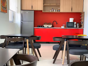 1 Person Private Office