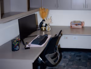 10 Person Private Office