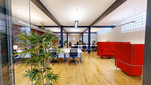 40 Person Private Office