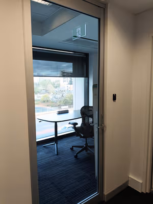 1 Person Private Office