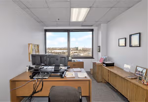 5 Person Private Office