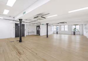 30 Person Managed Space