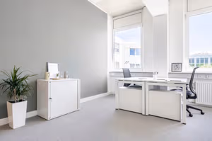 3 Person Private Office