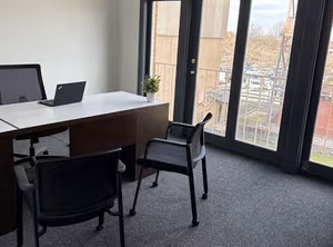 1 Person Private Office