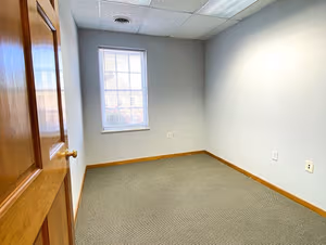 3 Person Private Office