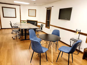 4 Person Private Office