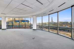 5 Person Private Office