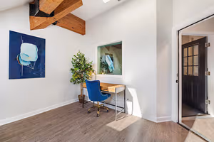 4 Person Private Office