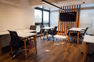 7 Person Private Office
