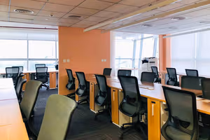 5 Person Coworking Desk