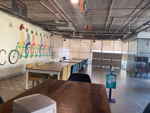 4 Person Coworking Desk