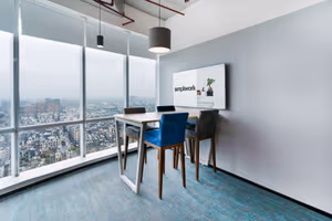 700 Person Private Office
