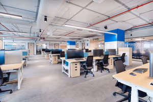 500 Person Private Office