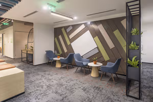 400 Person Private Office