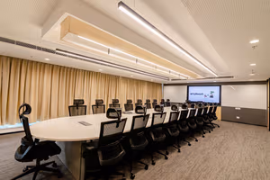 500 Person Private Office