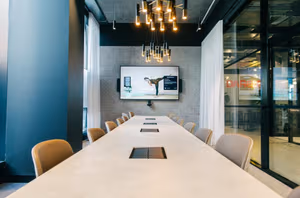 9 Person Private Office