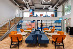 21 Person Private Office