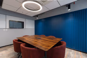 500 Person Private Office