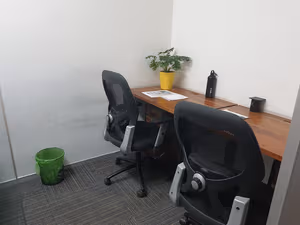 1 Person Coworking Desk