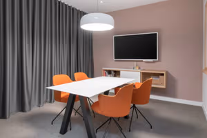 7 Person Private Office