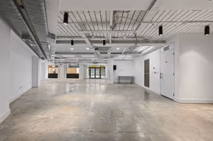 32 Person Managed Space