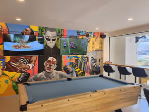 5 Person Shared Office