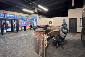 1 Person Coworking Desk