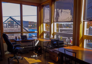 4 Person Coworking Desk