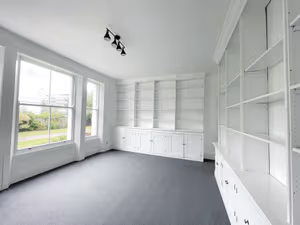 5 Person Private Office