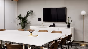 15 Person Private Office