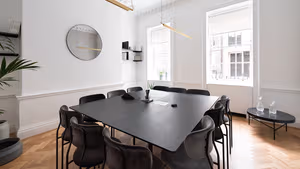 4 Person Private Office