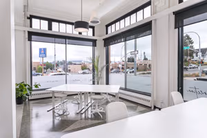 5 Person Coworking Desk