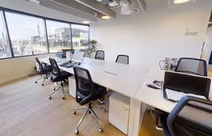 9 Person Private Office