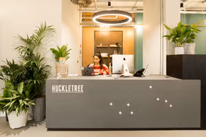 4 Person Coworking Desk