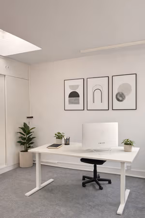 1 Person Private Office