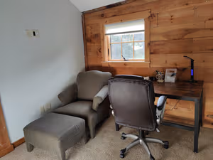 4 Person Private Office